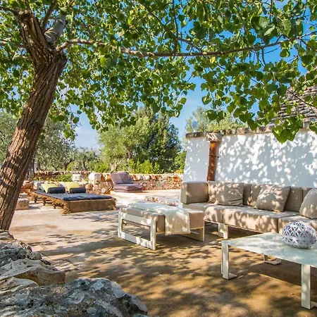 Trulli&dimore - I Trulli Di Annetta Кастеллана-Гротте